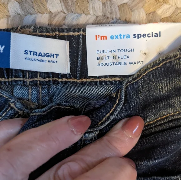 🆕Old Navy Straight leg jeans - Picture 5 of 6